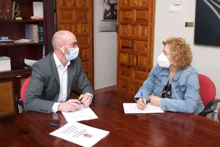 Colaboración entre Brazos Abiertos y el Ayuntamiento de Argamasilla de Alba para integrar a la sociedad a personas con discapacidad