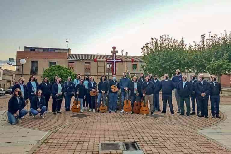 La Cruz de Mayo rebrota en la Glorieta Navarra de Argamasilla de Calatrava