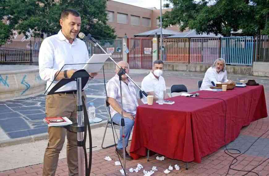 La presentación de ‘Los colores del Tassili y otros relatos’ se convirtió en un interesante acto cultural y una gran demostración de oratoria