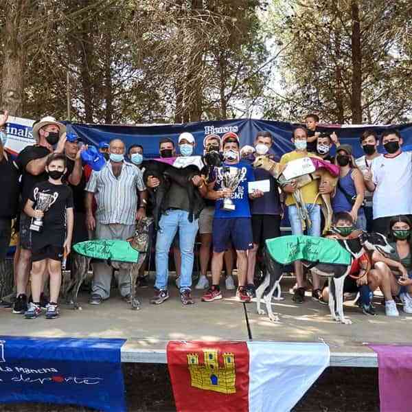 Satisfactoria celebración de hermandad en el I Campeonato de Galgos en Recta de Castilla-La Mancha