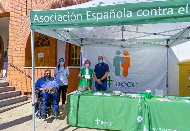 El Ayuntamiento Argamasilla de Calatrava colabora en la cuestación de la Junta Local de la AECC