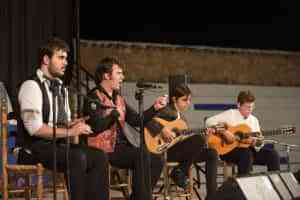 Israel Fernández despliega todo el poderío de su voz en el Festival Flamenco “Cueva de Medrano” de Argamasilla de Alba