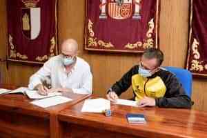 Firmado el convenio de colaboración entre el Ayuntamiento y el Club de Atletismo Argamasilla