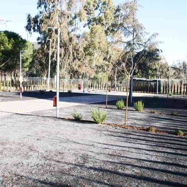 Con trece plazas y una inversión de 160.000 euros, el área de la Dehesa Boyal se suma a la red de autocaravanas provincial