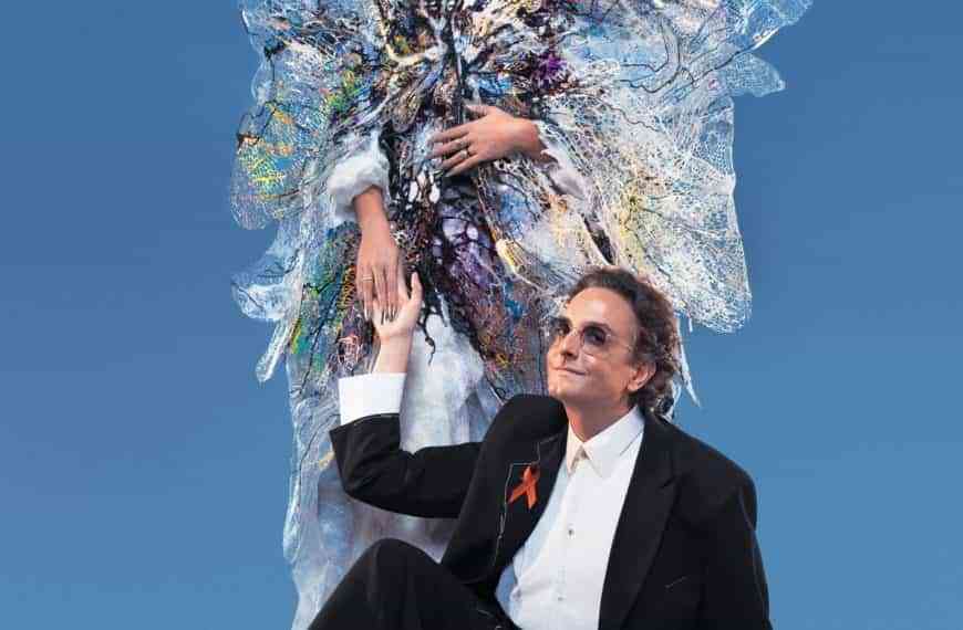 Cristina Pedroche vestida por Josie homenajea al genio manzanareño Manuel Piña en las campanadas de año nuevo de Antena 3