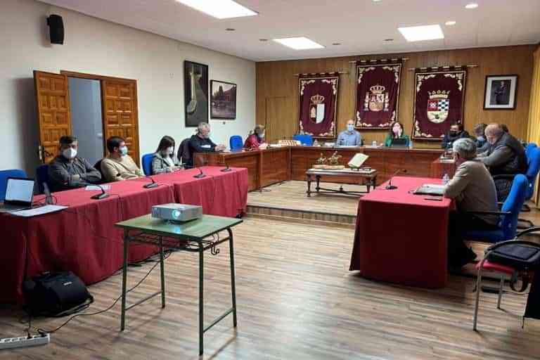 Garví & Moro Arquitectura informa sobre el proyecto de rehabilitación del entorno del Castillo de Peñarroya