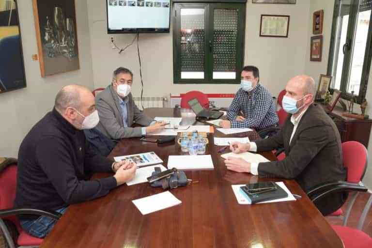 El delegado de Educación anunció una inversión de 473.000 euros en los centros de Argamasilla de Alba