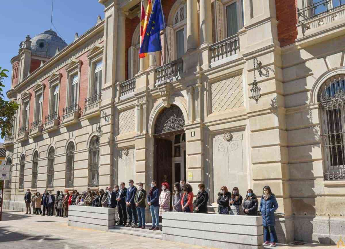 Caballero participó en la concentración silenciosa en Argamasilla de Calatrava en solidaridad con Ucrania 1 concentracion silenciosa ciudad real - Caballero participó en la concentración silenciosa en Argamasilla de Calatrava en solidaridad con Ucrania