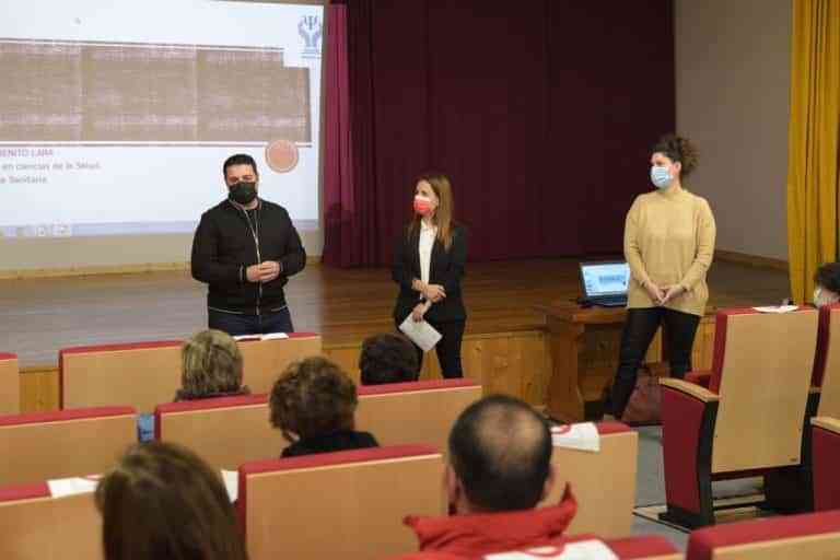 La Escuela de Familias aborda ‘La influencia de las nuevas tecnologías en el desarrollo’