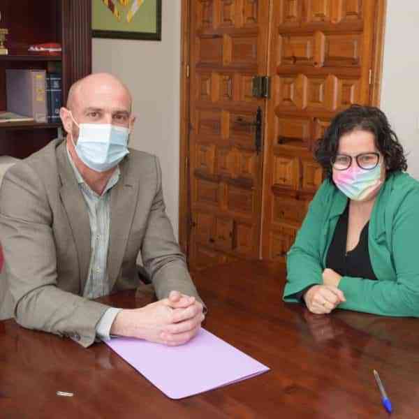 La Agrupación Musical y el Ayuntamiento de Argamasilla de Alba prorrogan el convenio de colaboración