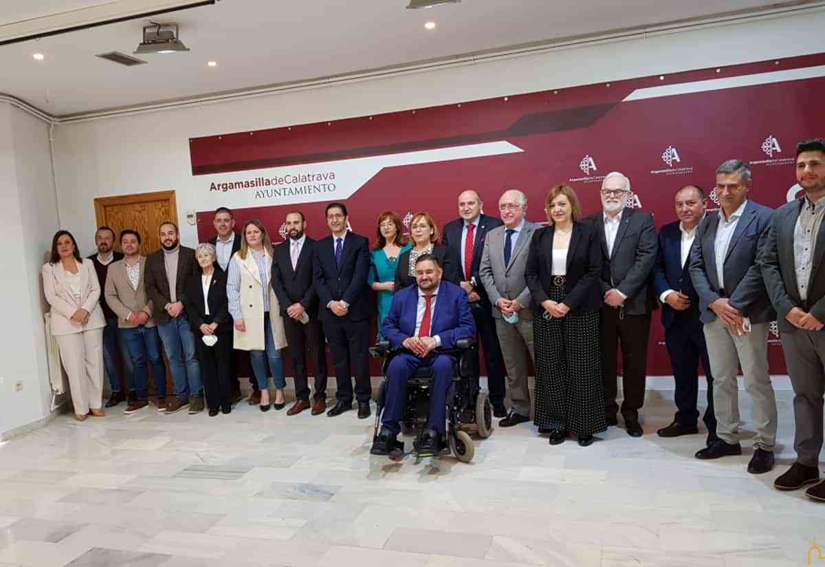 Jesús Manuel Ruiz tomó posesión como nuevo alcalde de Argamasilla de Calatrava 1 jesus manuel ruiz nuevo alcalde argamasilla calatrava - Jesús Manuel Ruiz tomó posesión como nuevo alcalde de Argamasilla de Calatrava