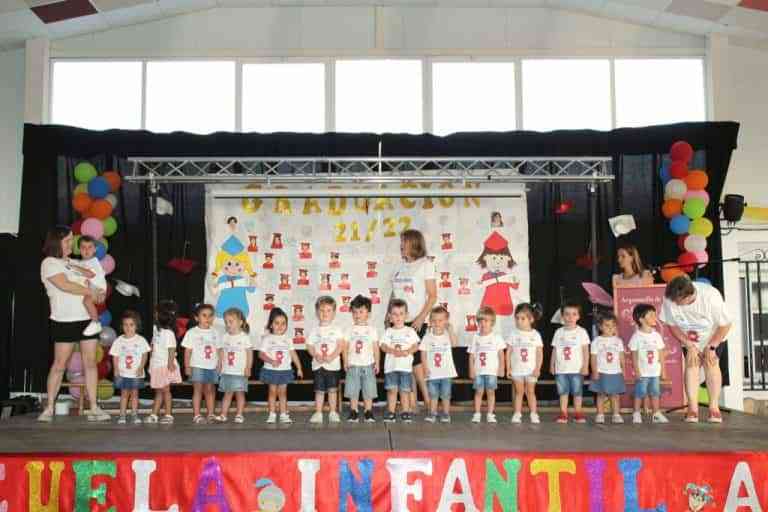 La Escuela Infantil Alba celebra el acto de fin de curso y graduación de los mayores del centro