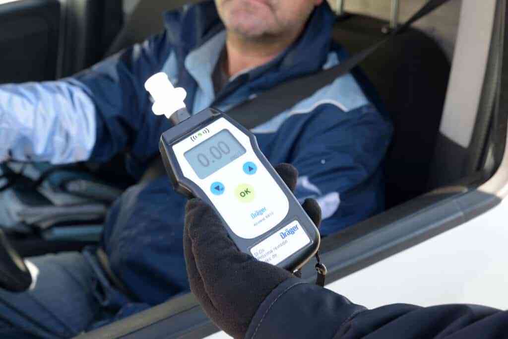 La Policía Local inicia este lunes una campaña de control de alcohol y drogas entre los conductores 1 20220805 PL Campaña alcoholemia 01 AdeAlba - La Policía Local inicia este lunes una campaña de control de alcohol y drogas entre los conductores