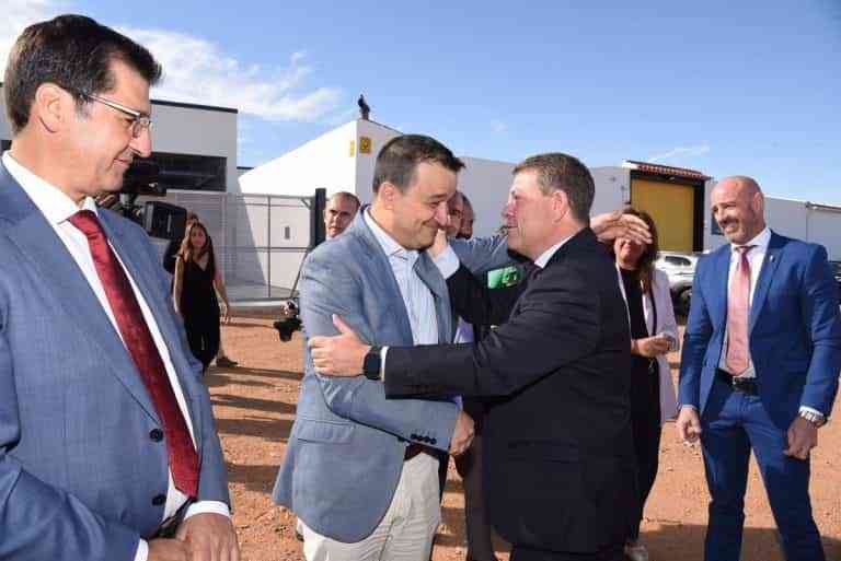 Page pide eliminar complejos sobre que empresas ganen "cuanto más dinero mejor" para poder repartirlo entre la sociedad