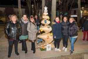 Inaugurado el paseo de árboles de Navidad de Argamasilla de Alba