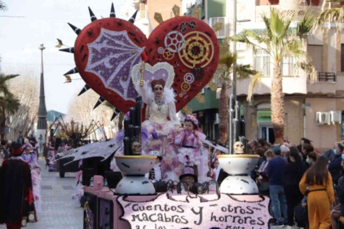 desfile de carnaval de manzanares - El gran desfile del Carnaval de Manzanares este lunes 20 de febrero a partir de las 16:30 horas partirá de la Estación de Autobuses