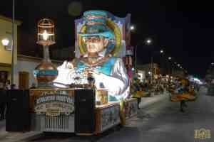 La peña “El Burleta” de Campo de Criptana ha ganado el primer premio del Desfile Nacional de Carrozas y Comparsas de Tomelloso 2023