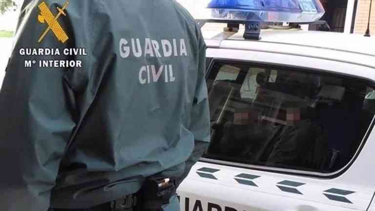 Detenidas dos personas tras el robo de una tubería por valor de 55.000 euros en Argamasilla de Calatrava Detenidas dos personas tras el robo de una tubería por valor de 55.000 euros en Argamasilla de Calatrava