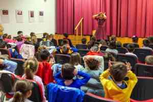 La Biblioteca Municipal Cervantes de Argamasilla de Alba impulsa el amor por la lectura con cuentacuentos para niños