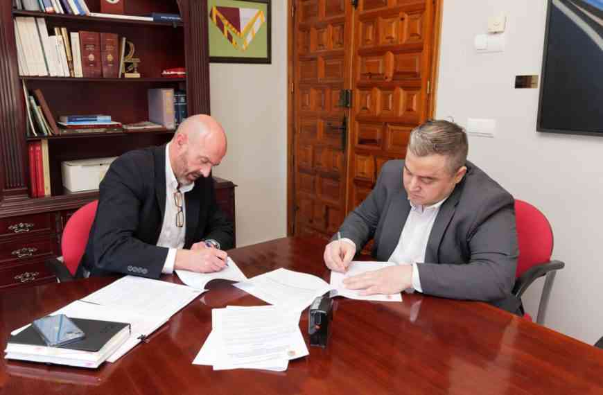 La AECT y el Ayuntamiento de Argamasilla de Alba ratifican un convenio de colaboración