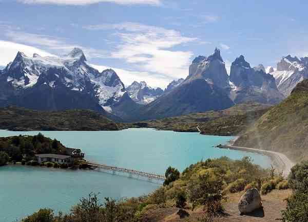 Fomento del envejecimiento activo y saludable: una prioridad para el Gobierno regional en la sociedad actual.