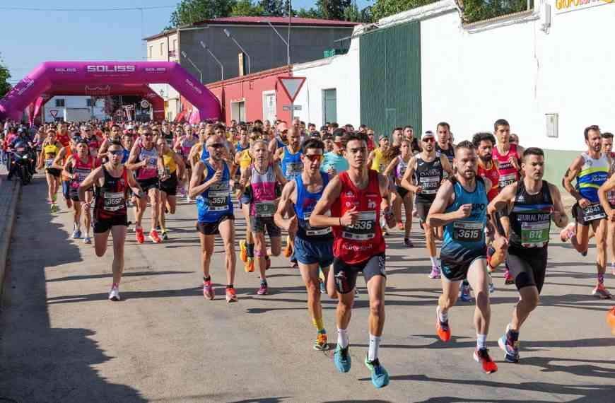 Eleazar Cantón y Queralt Criado suben a lo más alto del pódium en la Carrera popular de Argamasilla de Alba