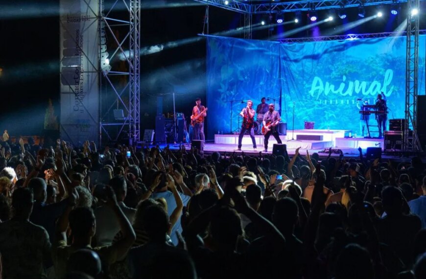 Funambulista y Deskaraos conquistan el Castillo de Peñarroya de Argamasilla de Alba