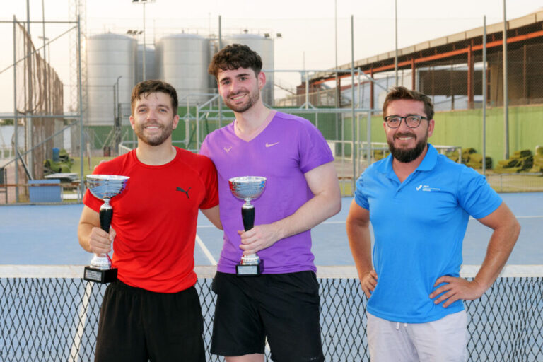 Gran fin de semana de tenis en Argamasilla de Alba con los maratones individual y de dobles