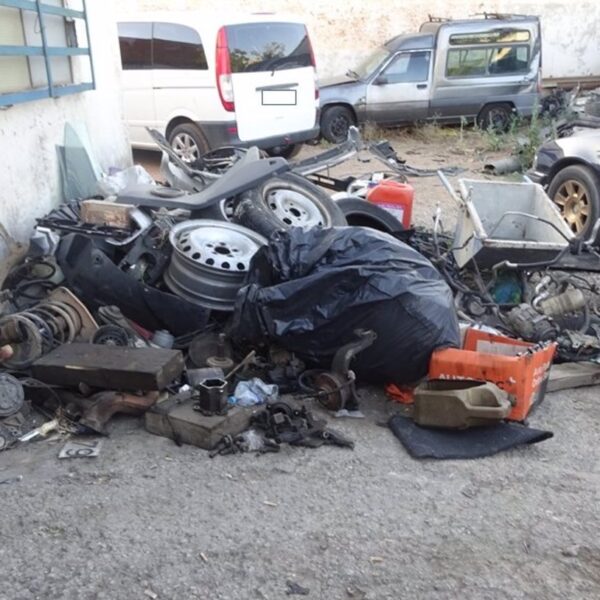La Guardia Civil desmantela dos talleres mecánicos clandestinos en Argamasilla de Alba