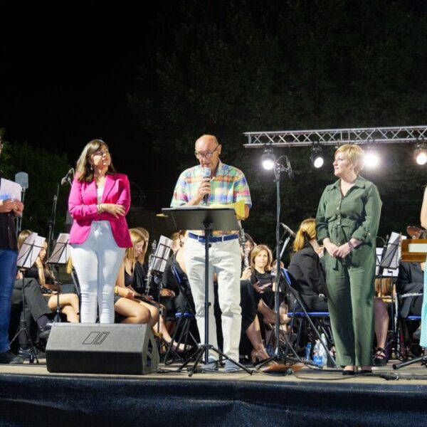 Sonia González entrega los premios de los Certámenes de Feria y Fiestas 2023