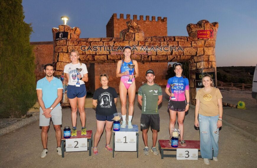 El Castillo de Peñarroya de Argamasilla de Alba acogió el III Triatlón Lagunas de Ruidera