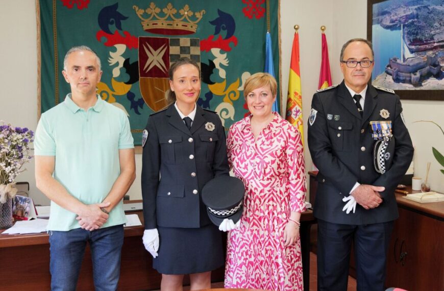 Carolina Moreno Sánchez toma posesión como nueva agente de la Policía Local de Argamasilla de Alba