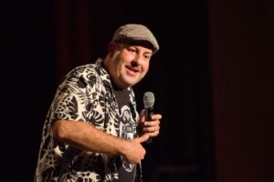Agustín Durán: Un viaje humorístico por las Raíces Manchegas que triunfa en Argamasilla de Alba