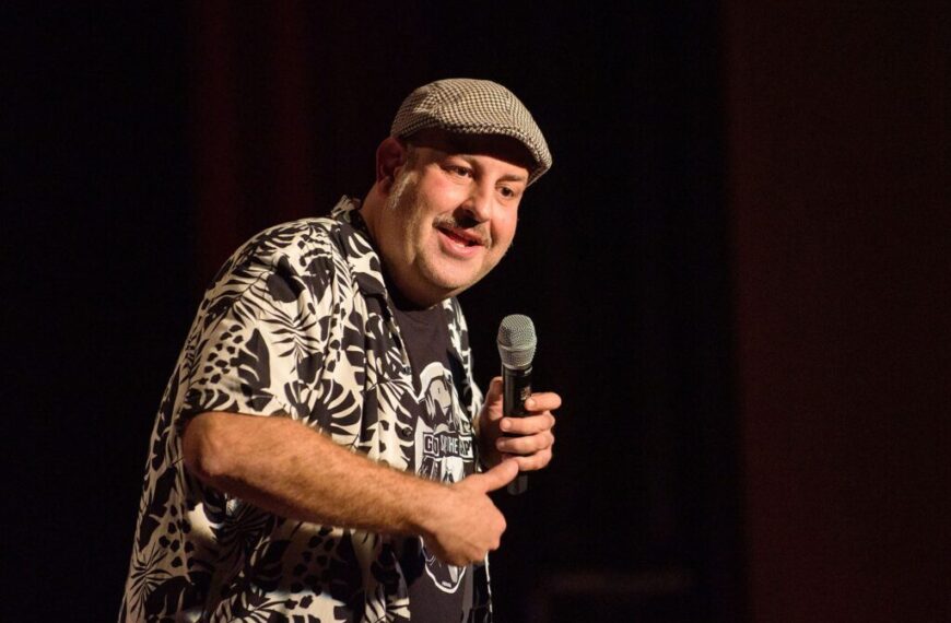 Agustín Durán: Un viaje humorístico por las Raíces Manchegas que triunfa en Argamasilla de Alba