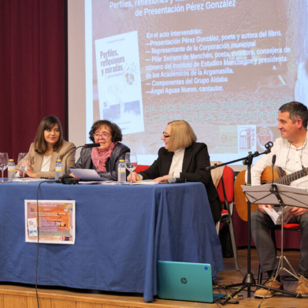 La poesía como instrumento de reflexión: Presentación Pérez González presenta su nuevo libro