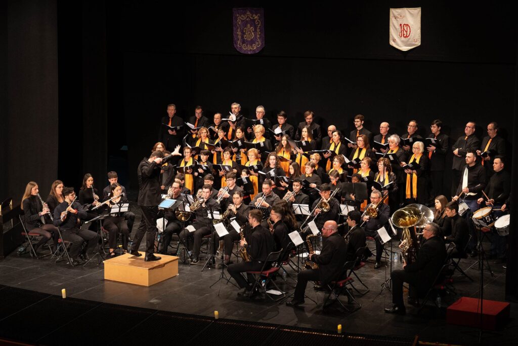 20240303 Concierto Coral Cofrade 005 AdeAlba - El Teatro Auditorio de Argamasilla de Alba vibró con el concierto Coral-Cofrade