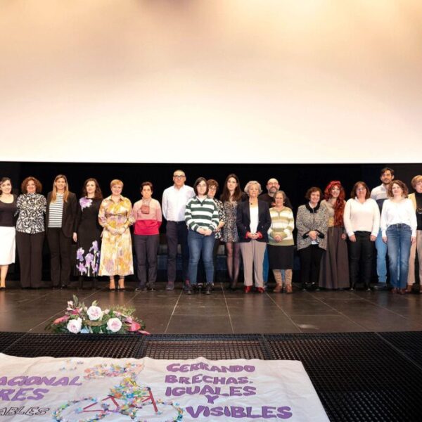 Argamasilla de Alba rinde homenaje a tres mujeres y una familia por su fortaleza y resiliencia