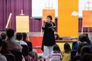 Actualidad y noticias de Argamasilla 23 20240518 Encuentro con Violeta Monreal 003 AdeAlba 1024x683 - Actualidad y noticias de Argamasilla