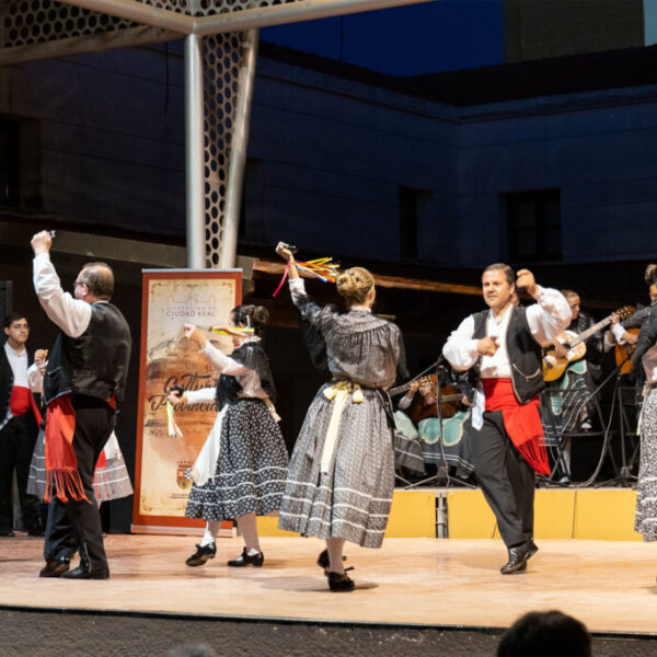 Argamasilla de Alba celebra su XXVII Festival Folklórico de Mayos Manchegos