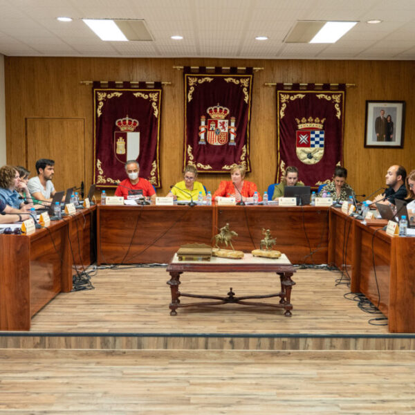 Aprobada la ampliación del convenio con Brazos Abiertos para el transporte de personas con movilidad reducida