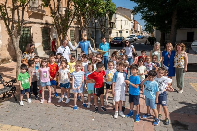 La Concejalía de Turismo de Argamasilla de Alba pone en marcha la Ruta Romagosa para escolares La Concejalía de Turismo de Argamasilla de Alba pone en marcha la Ruta Romagosa para escolares