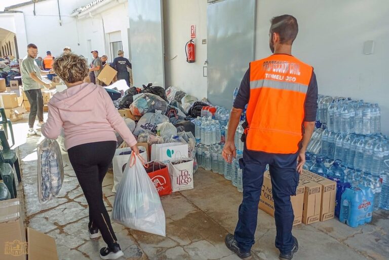 Ayuntamiento de Tomelloso Solicita Alimentos No Perecederos y Aclara Que No Se Reciben Ropa Ni Mantás