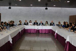Innovación en políticas sanitarias en Castilla-La Mancha: consolidando mejoras y apostando por el futuro
