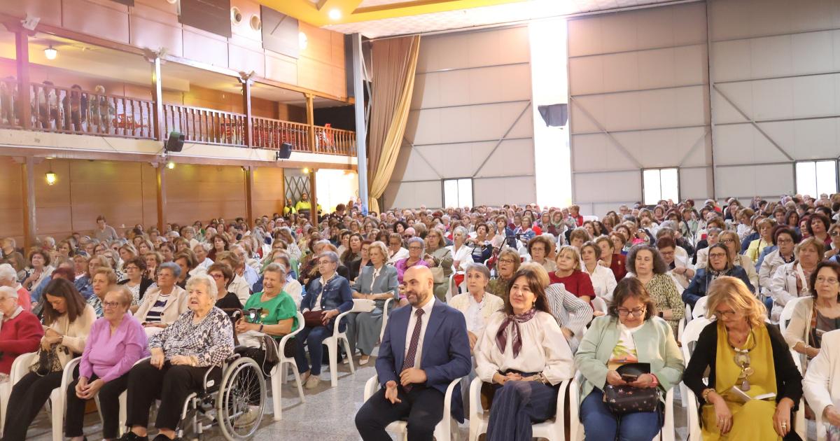 Blanca Fernández reivindica en Argamasilla el trabajo de las amas de casa, que en 20 años ha pasado del 40% al 18% entre las mujeres